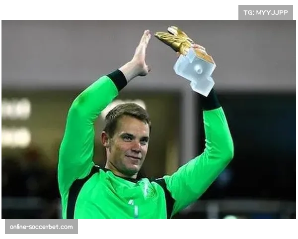 诺伊尔关键扑救力保球门不失 经验丰富门将成球队支柱